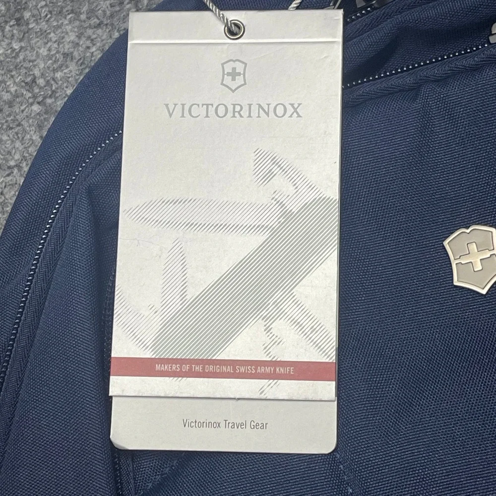 Victorinox Backpack Navy Blue Journey Universal 16inch Laptop 22L Tech Bag NEW